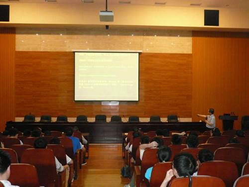 http://math.csu.edu.cn/_mediafile/sxytj/2015/05/27/1iaa5h12wj.jpg