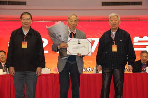 http://math.csu.edu.cn/__local/B/03/4F/5B1EEACF86546ECA925D0CB7E8B_7F7DBF8E_1292B.jpg